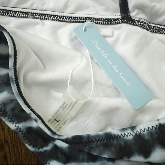 Blue tie-dye crossover halter one-piece swimsuit, size L, NWT - Picture 3 of 7